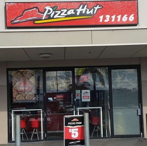 Photo: Pizza Hut Hollywood Plaza